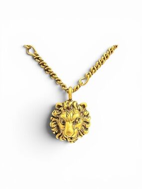 EUC- Gucci Gold Tone Lion Head Pendant Necklace - Women Jewelry- 24 Inch Chain